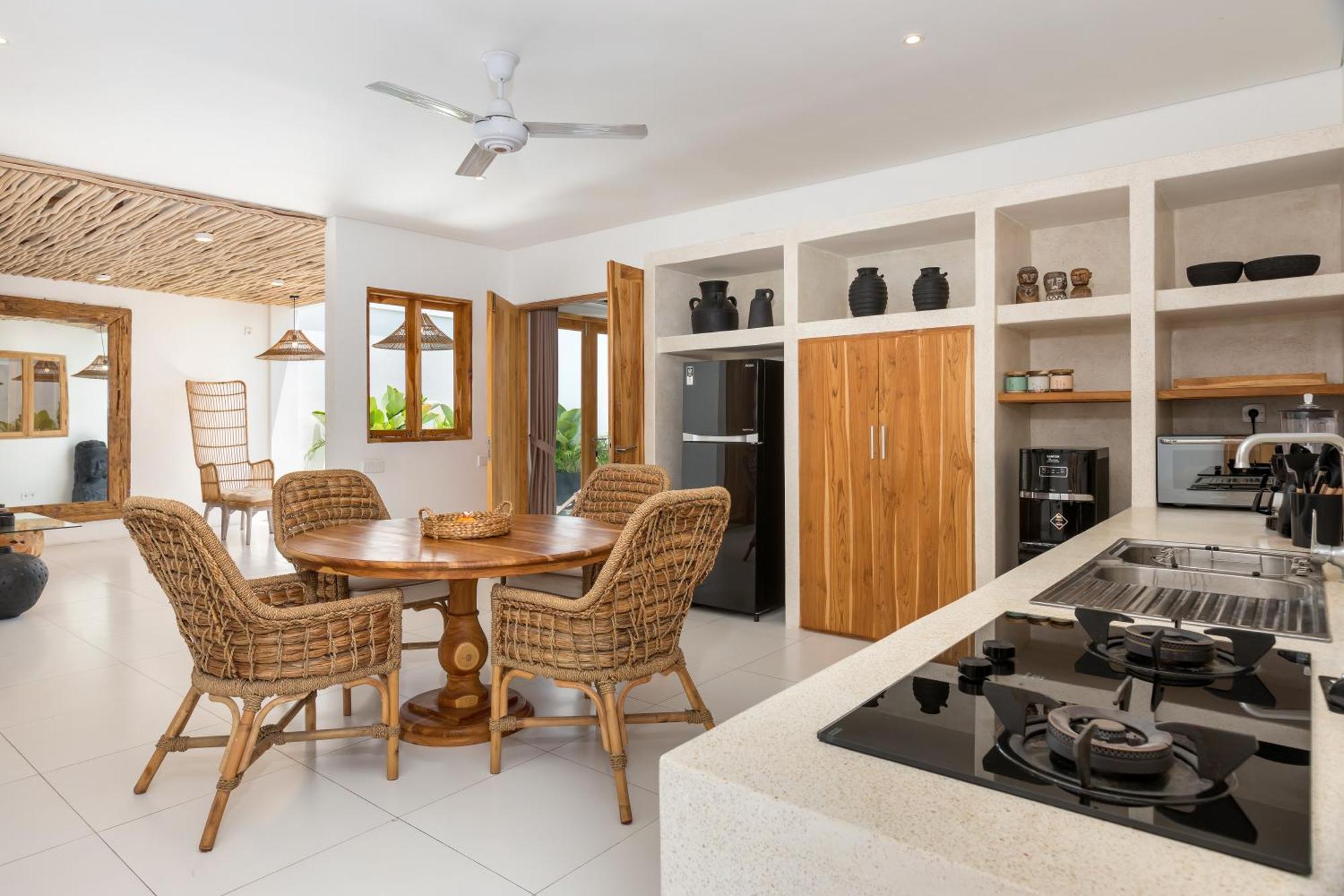 Spacious 1br In Villa Seminyak (Bali)