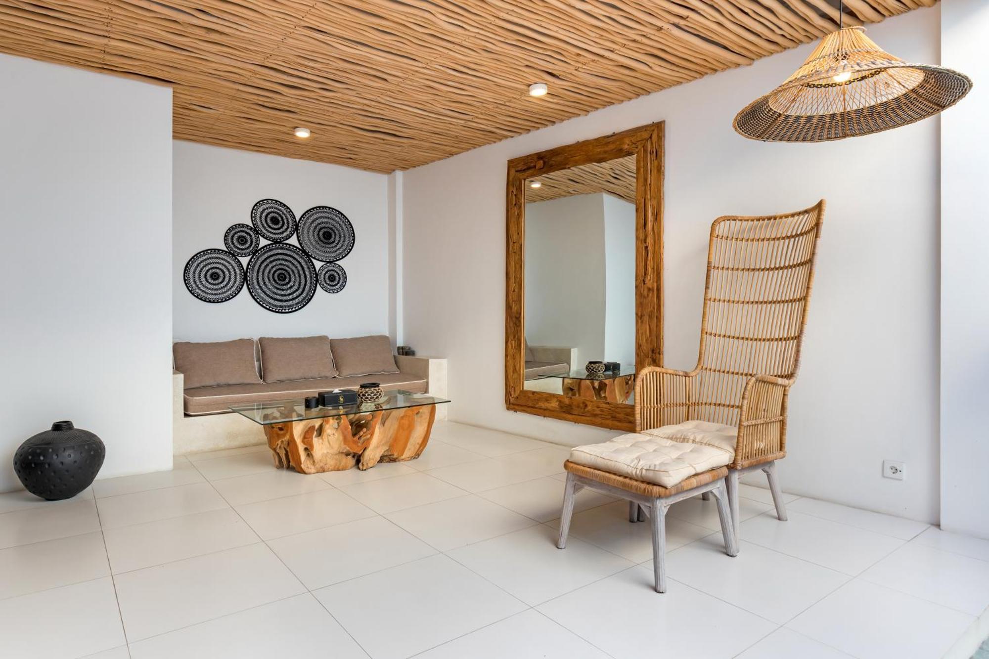 Spacious 1br In Villa Seminyak (Bali)